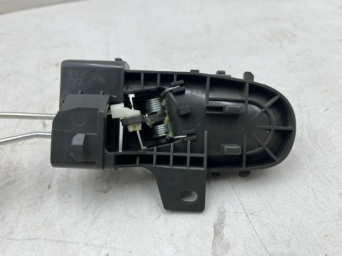 Klamka Suzuki Swift 2 II 89-03r. wewnętrzna rączka uchwyt drzwi prawa przednia 83110-80e70-t01