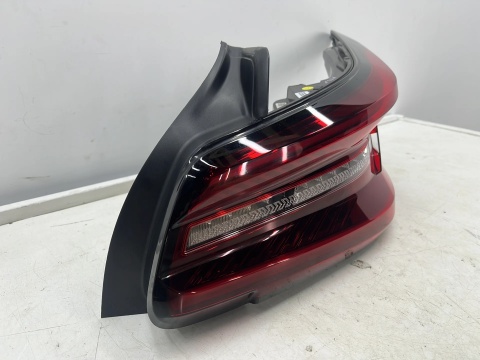 Lampa Citroen C4X 22r.- PRAWA tylna w błotnik Citroen LED VISION prawy tył EU