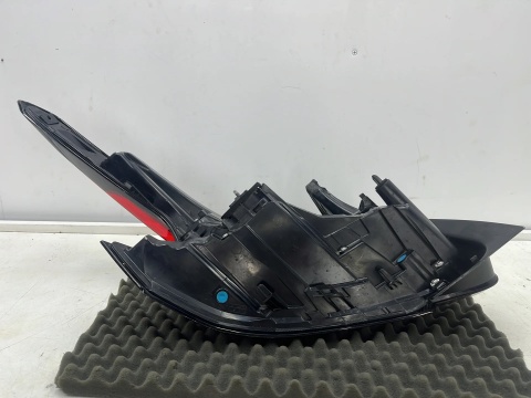 Lampa Citroen C4X 22r.- PRAWA tylna w błotnik Citroen LED VISION prawy tył EU