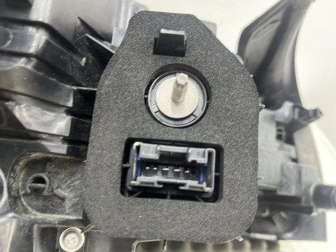 Lampa Citroen C4X 22r.- PRAWA tylna w błotnik Citroen LED VISION prawy tył EU