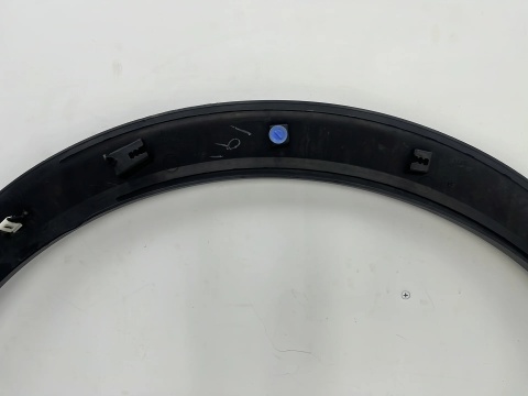 Listwa Peugeot 2008 II 19r.- PRAWY przedni rant nadkola błotnika nakładka struktura prawy przód 9825736680