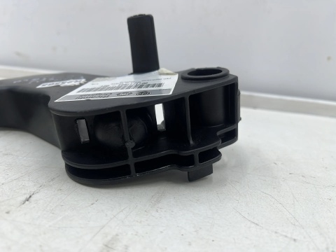 Pedał sprzęgła Fiat Doblo 1 I 00-10r. EUROPA NOWY ORYGINALNY 71717994