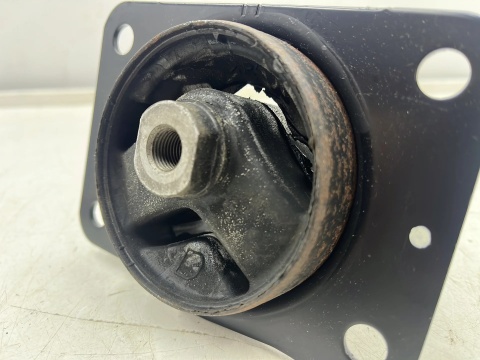 Poduszka silnika Suzuki Sx4 Fiat Sedici 05-14r. 1.9D diesel mocowanie łapa