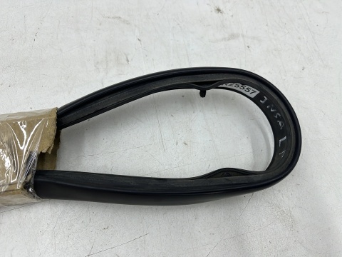 Uszczelka Opel Insignia A 08-17r. guma lewych przednich drzwi 360574169