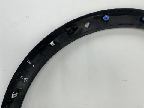Listwa Citroen C4 III e-C4 20r.- PRAWY przedni rant nadkola błotnika nakładka prawy przód 9832958980