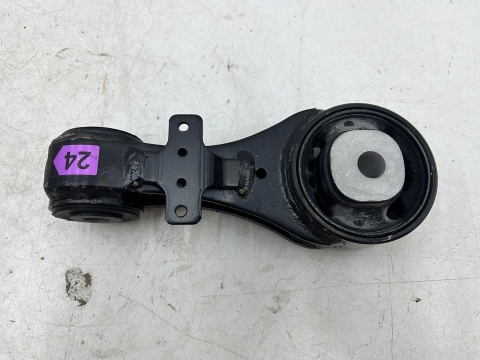 Poduszka silnika Toyota Yaris 2 II P9 05-11r. 1.4 D diesel tylne mocowanie łapa silnika nowa oryginalna 12363-0n010