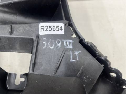 Ślizg Peugeot 308 SW III 21r.- kombi lewe tylne mocowanie zderzaka prowadnica lewy tył 90885000801