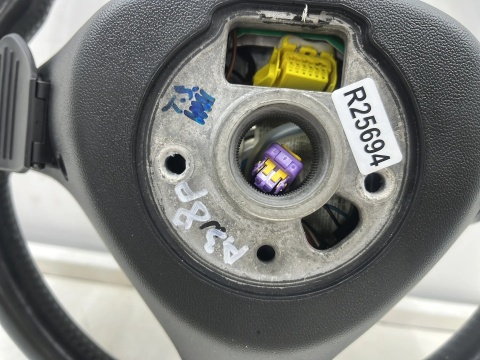 Kierownica Audi A3 8P 04-13r. skórzana trójramienna łopatki z poduszką Airbag EUROPA 8p0419091p