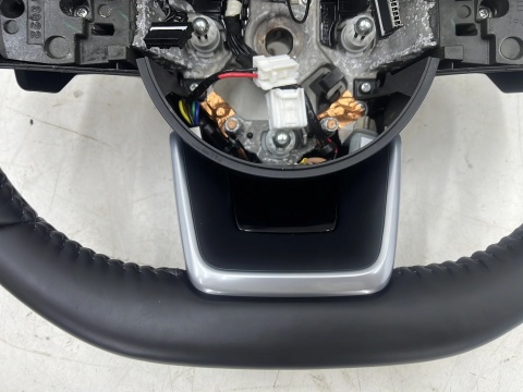 Kierownica Nissan Qashqai III J12 21r.- skórzana łopatki EUROPA 48430-6uj2d