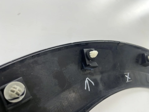 Listwa Mazda CX-3 CX3 14-21r. prawa przednia nakładka rant błotnika prawy przód d10e-51w21