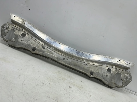 Pas przedni Mercedes w213 16-20r. wzmocnienie belka górna oryginalny a2136260600
