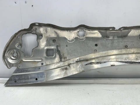 Pas przedni Mercedes w213 16-20r. wzmocnienie belka górna oryginalny a2136260600