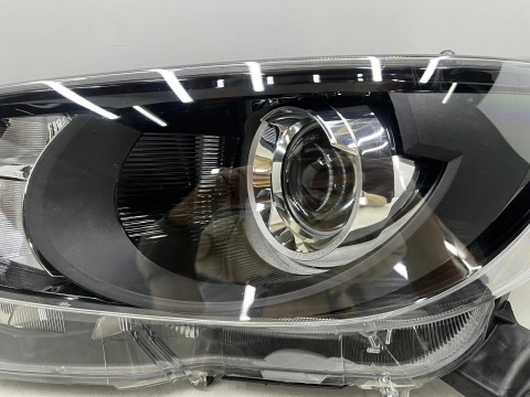 Lampa reflektor Toyota Yaris 4 IV XP21 Mazda 2 Hybrid 20r.- lewa przednia Soczewka EU oryginalny lewy przód Koito K0-6