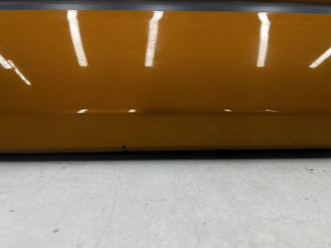 Listwa Audi Q8 18r.- prawa przednia dolna nakładka drzwi bocznych prawy przód 4m8853960d