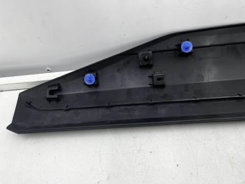 Listwa DS 4 II DS4 21r.- prawa przednia dolna nakładka drzwi bocznych prawy przód 9834758780