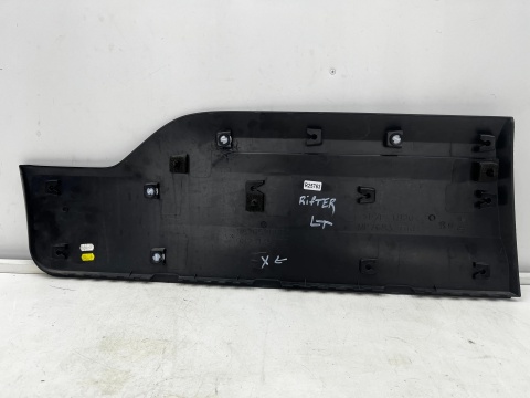 Listwa Peugeot Rifter 18r.- lewa tylna nakładka dolna drzwi lewy tył 9820520680