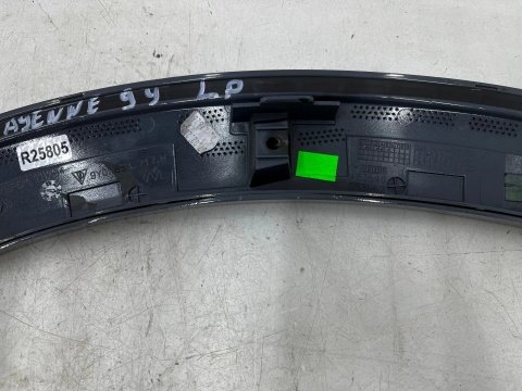 Listwa Porsche Cayenne III 9y GTS 17r.- LEWY przedni rant nadkola ZDERZAKA nakładka lewy przód 9y0853717n