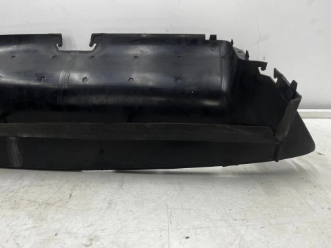 Osłona chłodnicy BMW M3 F80 M4 F82 F83 14-21r. DOLNA kierownica powietrza pasa przedniego wlot intercoolera atrapy 8055843