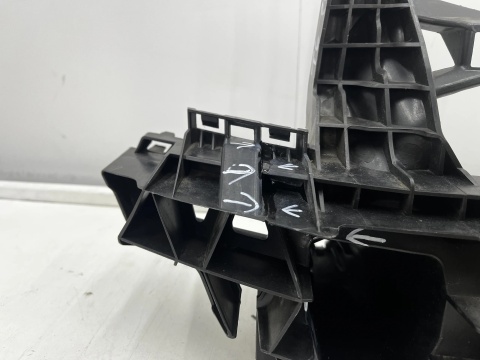 Belka zderzaka VW Transporter T6 Multivan 7E0 15-19r. przednie wzmocnienie pasa absorber plastikowy poprzeczka 7e0807699a
