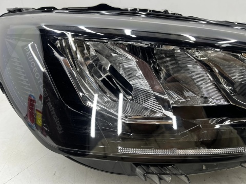 Lampa reflektor Peugeot 208 II 2008 II 19r.- PRAWA przednia full LED Europa 9855524880