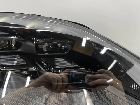Lampa reflektor Porsche Cayenne III 9y LIFT 23r.- PRAWA przednia MATRIX Europa 9y0941060t