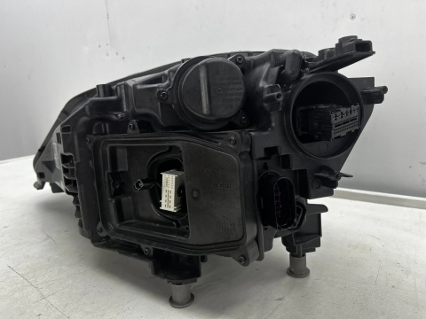 Lampa reflektor Porsche Cayenne III 9y LIFT 23r.- PRAWA przednia MATRIX Europa 9y0941060t