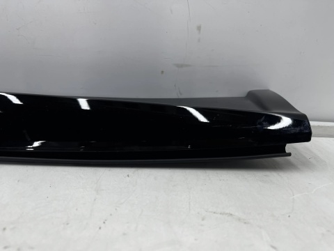 Listwa Porsche Cayenne 3 III 9y S GTS 17r.- lewa tylna nakładka dolna drzwi połysk lewy tył 9y0839095
