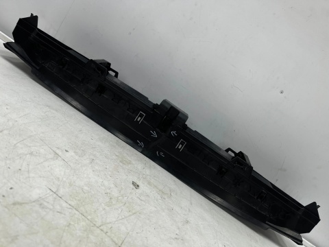 Osłona chłodnicy BMW iX3 G08 Lift LCI 21-25r. DOLNA żaluzja roleta kierownica wlot powietrza zderzaka pasa przedniego 5a22690