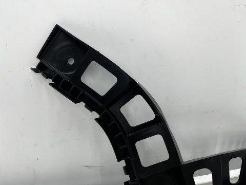 Ślizg VW Tiguan 1 I 07-18r. prawe tylne mocowanie zderzaka prowadnica prawy tył 5n0807394a