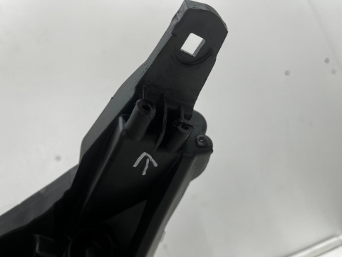 Lampa reflektor Mitsubishi Eclipse Cross 17-20r. PRAWA przednia LED + soczewka Europa 9 pin prawy przód