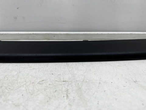 Listwa Porsche Cayenne 2 II 10-17r. przednia listwa zderzaka dokładka ozdobna 7p5807973