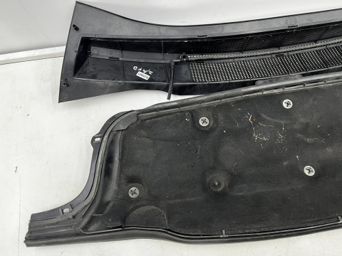 Podszybie Opel Zafira B 05-14r. uszczelka dysze spryskiwaczy szyby kompletne 13142034
