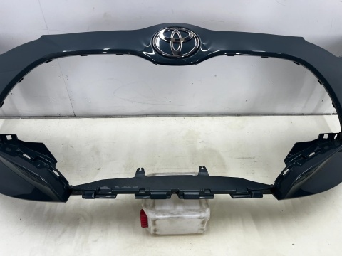 Zderzak przedni Toyota Yaris XP210 4 IV 20r.- przód 52119-0DA00