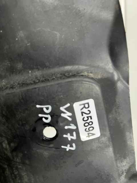 Nadkole Mercedes W177 18r.- PRAWE przednie ORYGINAL prawy przód a1776900204