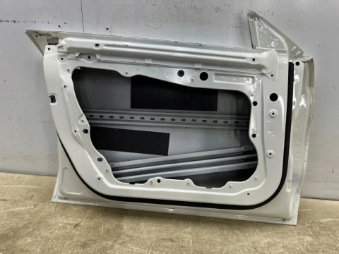 Drzwi Mercedes C117 W117 CLA 1 I 13-19r. lewe przednie lewy przód