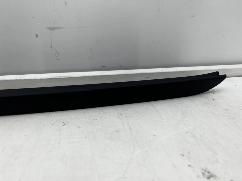 Uszczelka BMW 4 G26 Gran Coupe 21r.- lewa przednia guma szyby czołowej przedniej lewy przód 51137933087