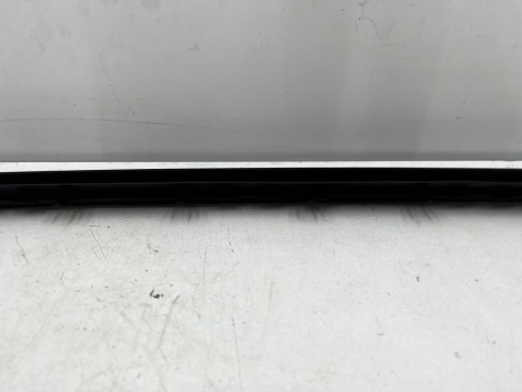 Uszczelka BMW 4 G26 Gran Coupe 21r.- lewa przednia guma szyby czołowej przedniej lewy przód 51137933087