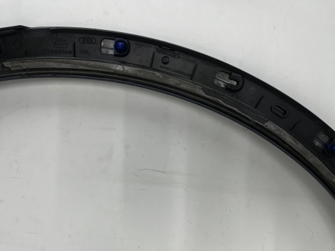Listwa Audi Q3 I 8u 11-18r. prawy tylny rant nadkola błotnika nakładka 8u0853818