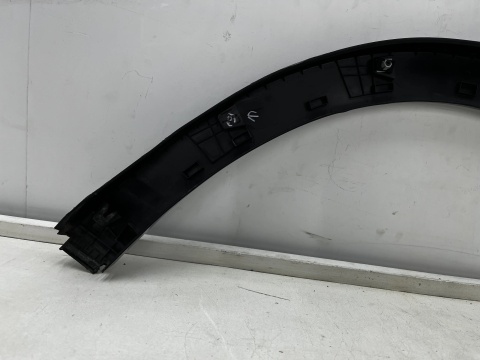 Listwa Hyundai Kona I 17-23r. prawa tylna nakładka zderzaka rant błotnika tylnego 87742-j9500