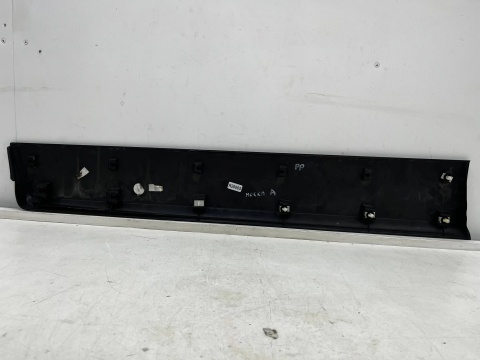 Listwa Opel Mokka A Mokka X 12-19r. prawa przednia dolna nakładka drzwi bocznych strukturalna prawy przód 95157444