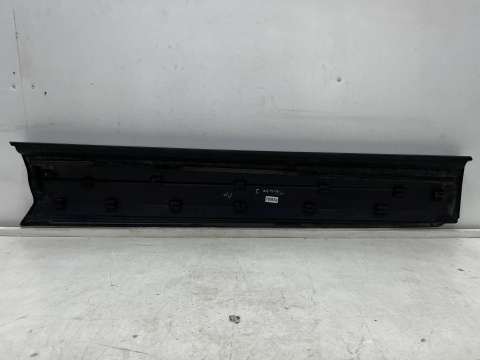 Listwa VW Tiguan I 5n0 07-16r. prawa przednia dolna nakładka drzwi bocznych strukturalna prawy przód 5n0854940d