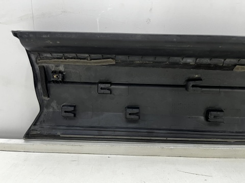 Listwa VW Tiguan I 5n0 07-16r. prawa przednia dolna nakładka drzwi bocznych strukturalna prawy przód 5n0854940d