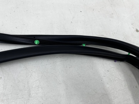 Uszczelka Toyota Yaris 4 IV XP21 20r.- guma drzwi prawych tylnych kierowcy prawy tył 67871-0d340