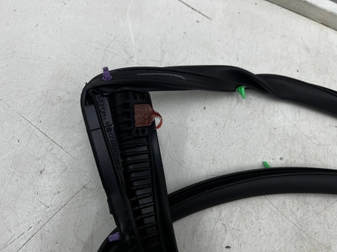 Uszczelka Toyota Yaris 4 IV XP21 20r.- guma drzwi prawych tylnych kierowcy prawy tył 67871-0d340
