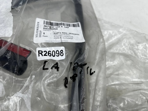 Uszczelka VW Caddy 4 IV Transit Connect 3 III 20r.- boczna guma drzwi wewnętrzna prawych drzwi pasażera prawy przód 2k7837120a