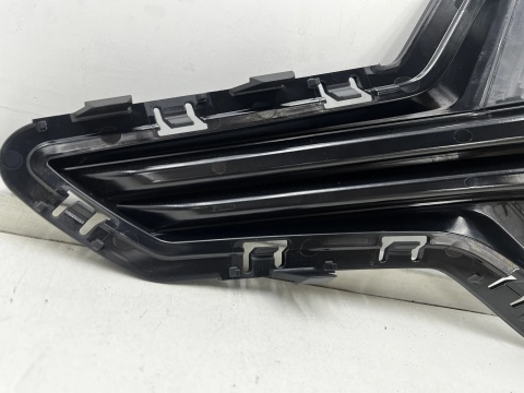 Atrapa BMW G20 G21 18-22r. przedlift prawa przednia lewa atrapa halogenu nowa oryginalna 51117464276