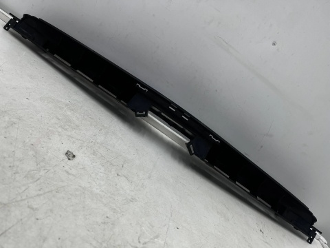 Belka zderzaka Mercedes GLE 2 II w167 19r.- GÓRNE przednie wzmocnienie wlot powietrza A1678859111