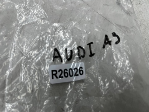 Kierunkowskaz Audi A3 8P A4 B6 A6 C5 01-08r. kierunkowskaz w błotnik kierunek 8e0949127