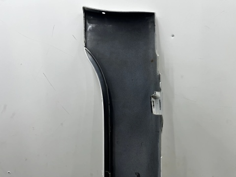 Listwa progowa BMW F46 Gran Tourer 14-22r. PRAWA nakładka progu zewnętrzna 7318852