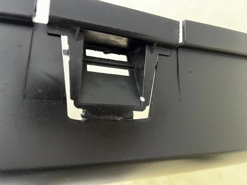 Nakładka progu Citroen C3 III 16-24r. LEWA listwa progowa zewnętrzna lewy próg 9813817480